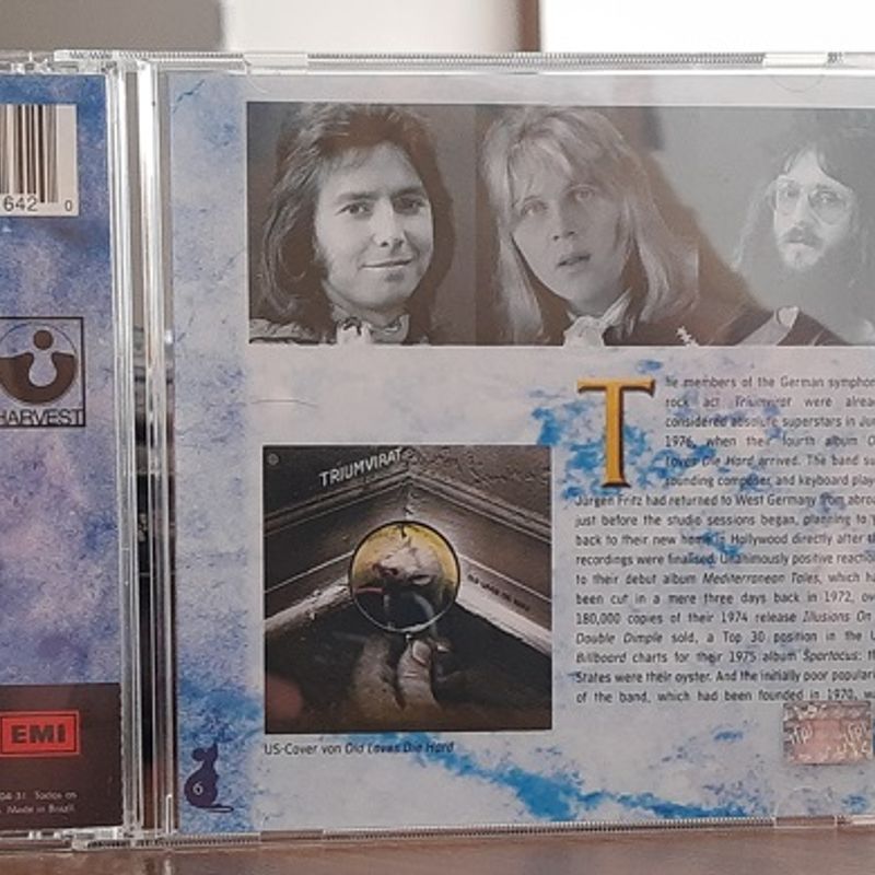 Triumvirat - Old Loves Die Hard (Cd) | Emi Usado 76310909