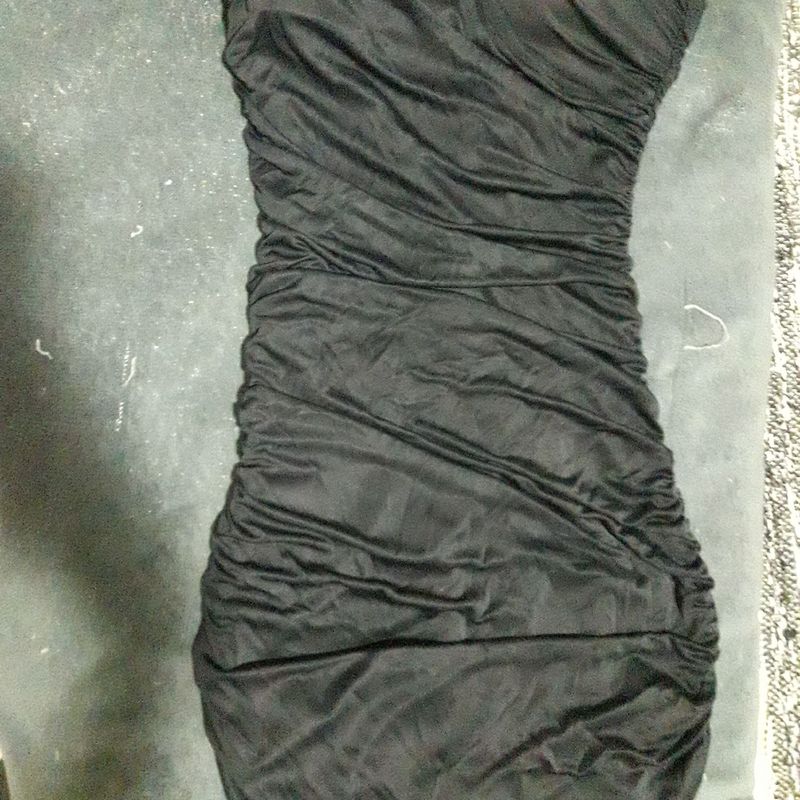 Vestido tubinho preto store c&a