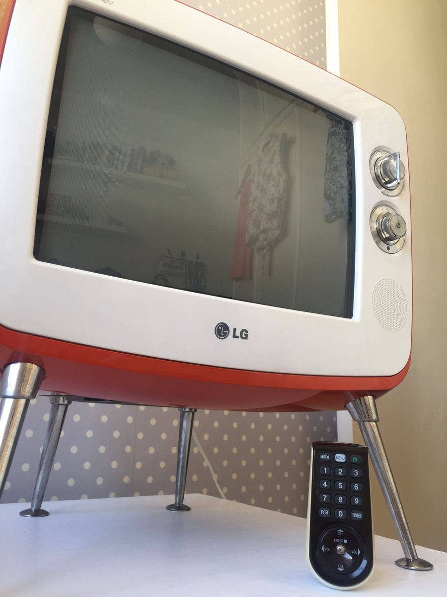 Tv Lg Retrô Edição Limitada Lg 14sr1ab TV e Display Lg Usado
