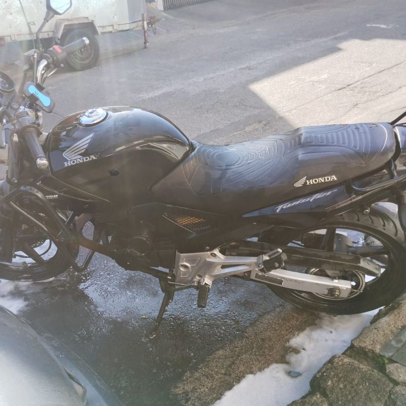 Vendo : twister 2008 2008 17.500 Km