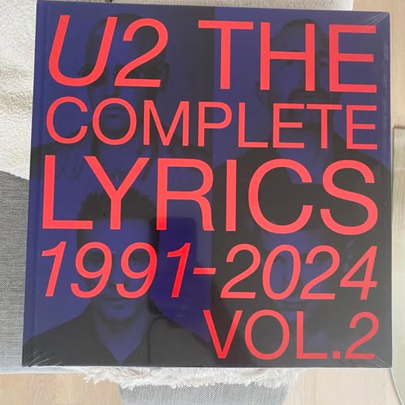 U2 The Complete Lyrics 1991-2024 Volume 2 | Nunca Usado 130469074
