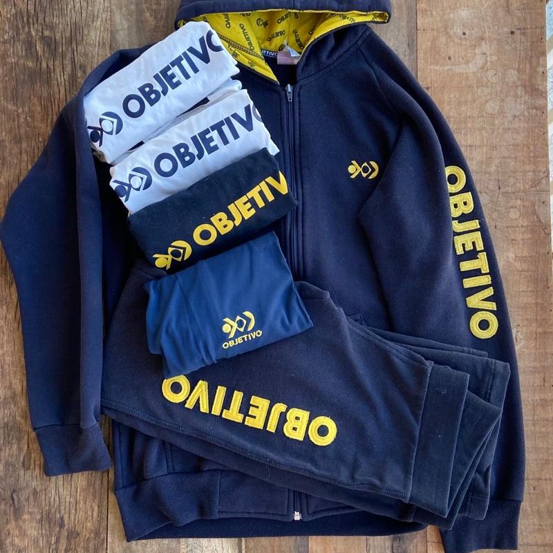 Uniforme Escolar Objetivo Cacareco Colégio Objetivo Usado 103880973  enjoei