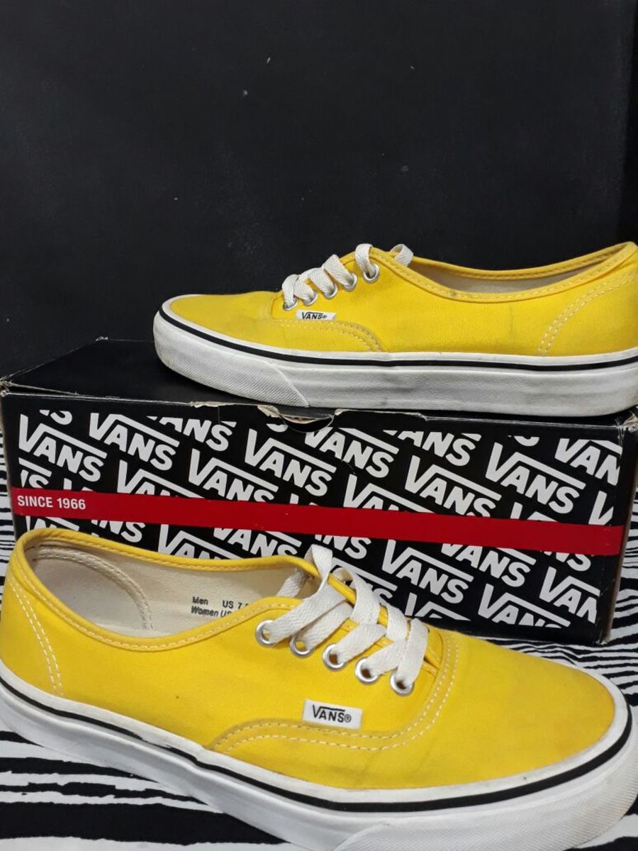 tenis vans authentic amarelo