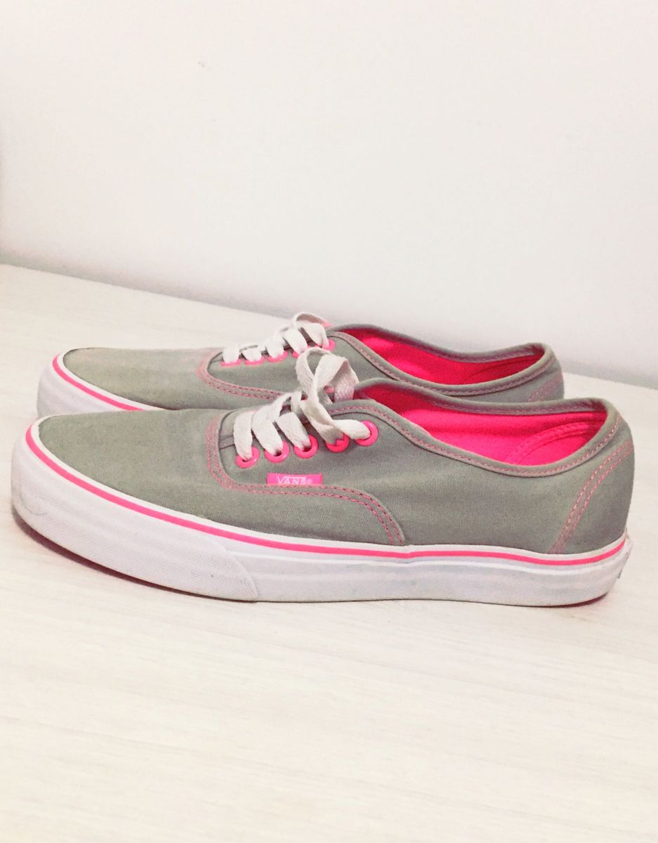 tenis vans cinza e verde ou rosa e branco