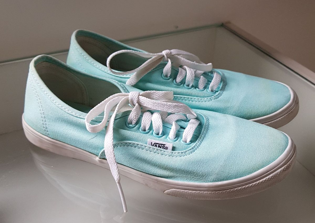 vans azul claro