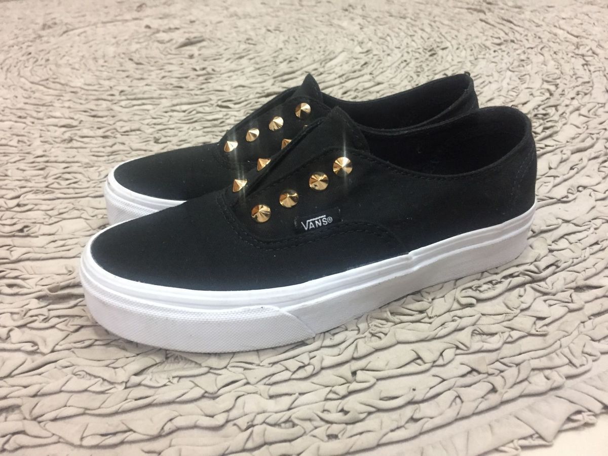vans with spikes