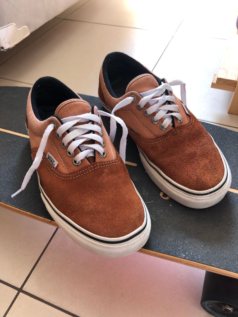 vans era marrom