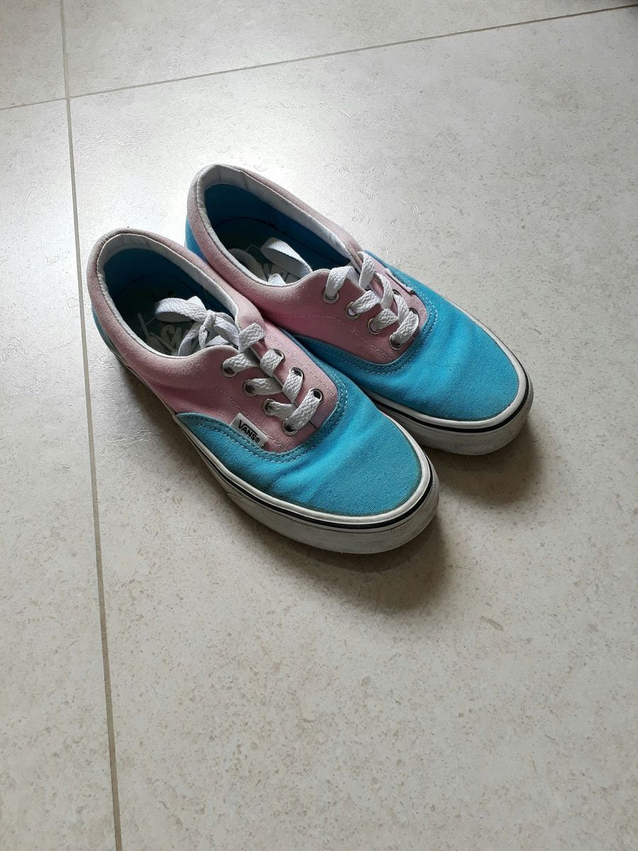 vans rosa e azul