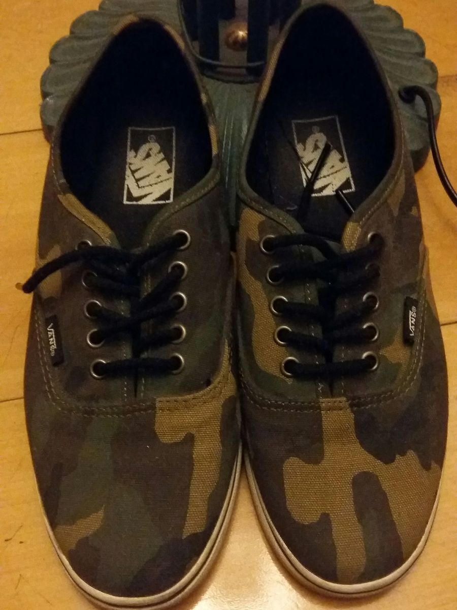 tenis estampa militar feminino