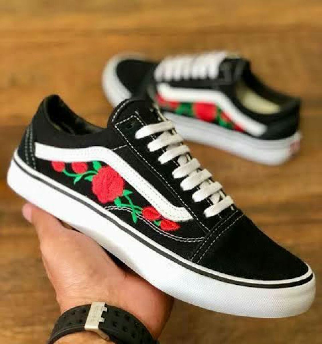 tenis vans feminino florido