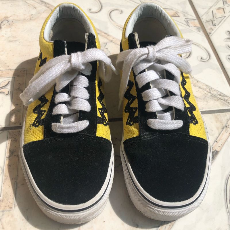 Vans old best sale skool peanuts yellow