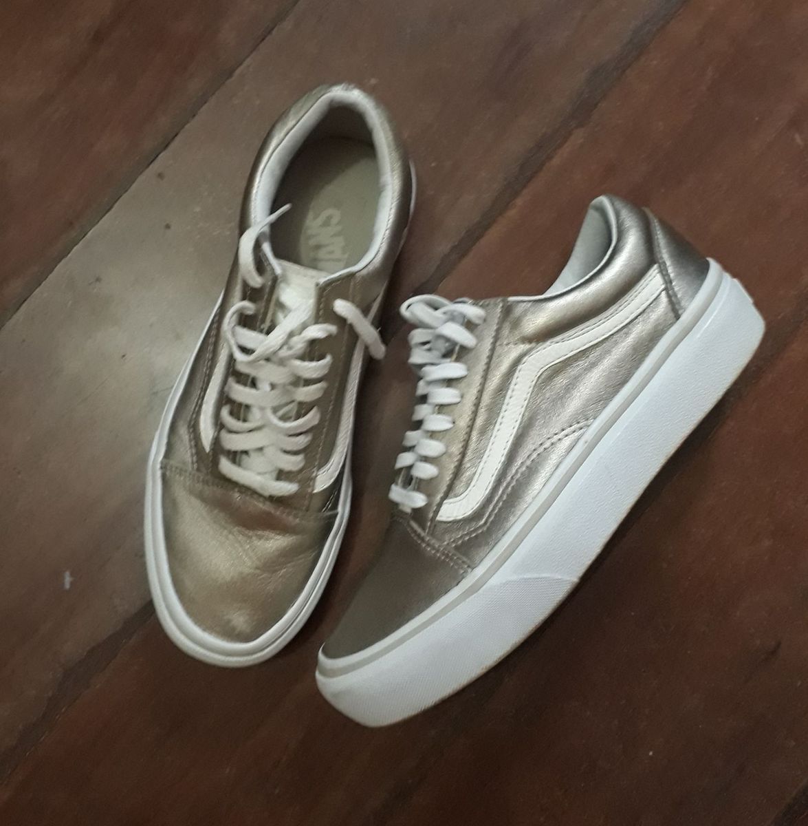 tenis vans dourado