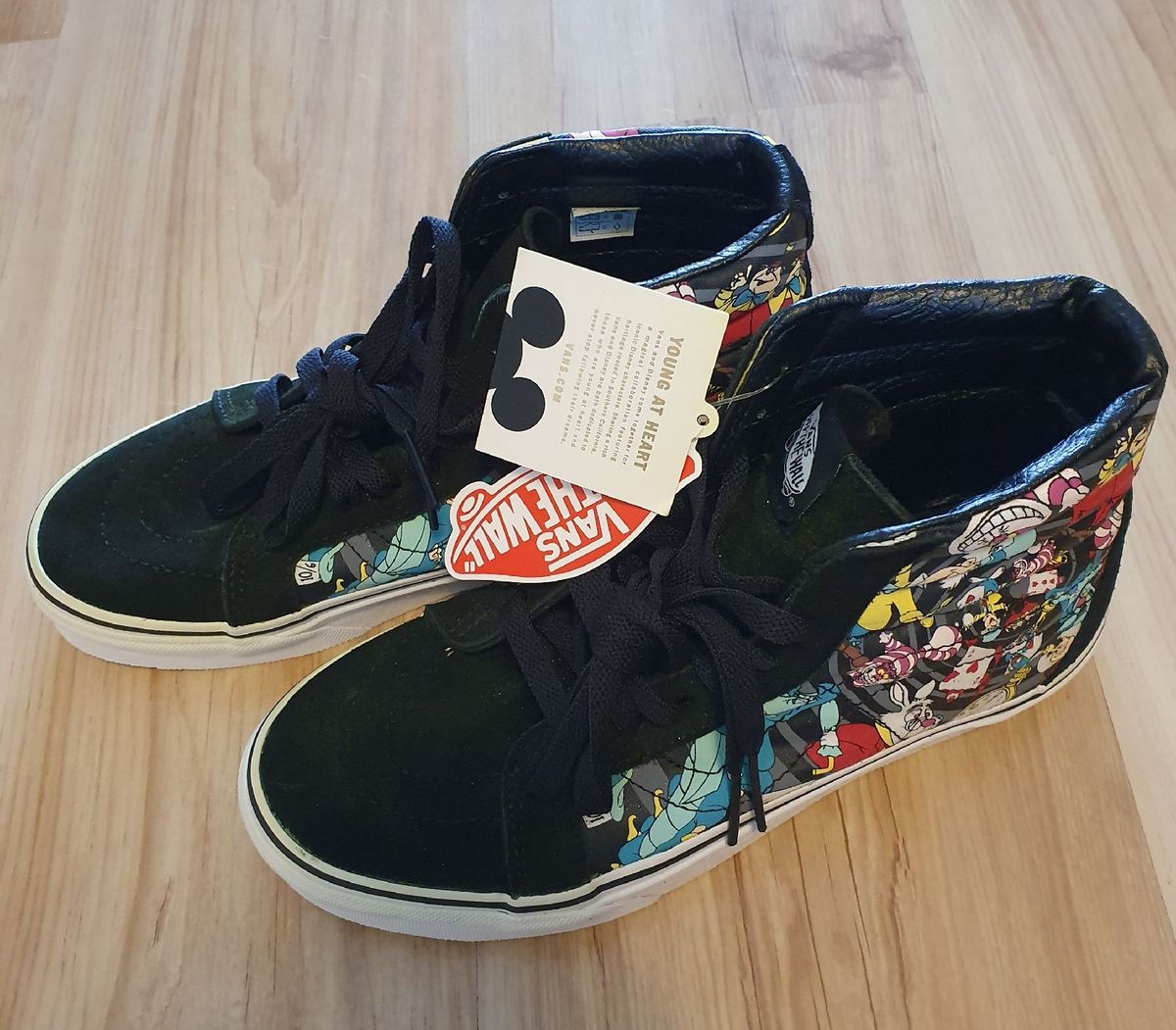 vans alice no pais das maravilhas