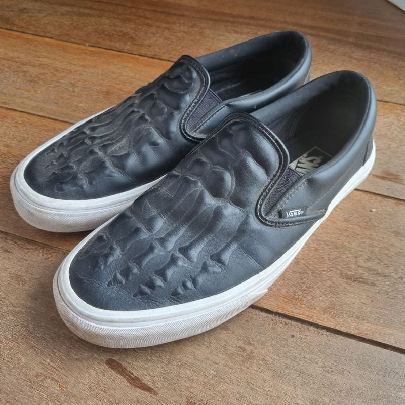 Outfit Grey Leather Slip On Vans Vans Black Leather Slip On