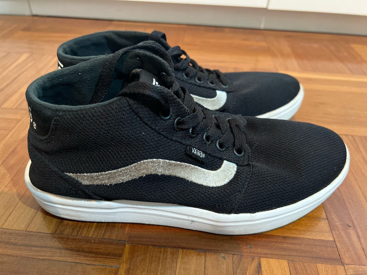 Vans chapman lite black sales