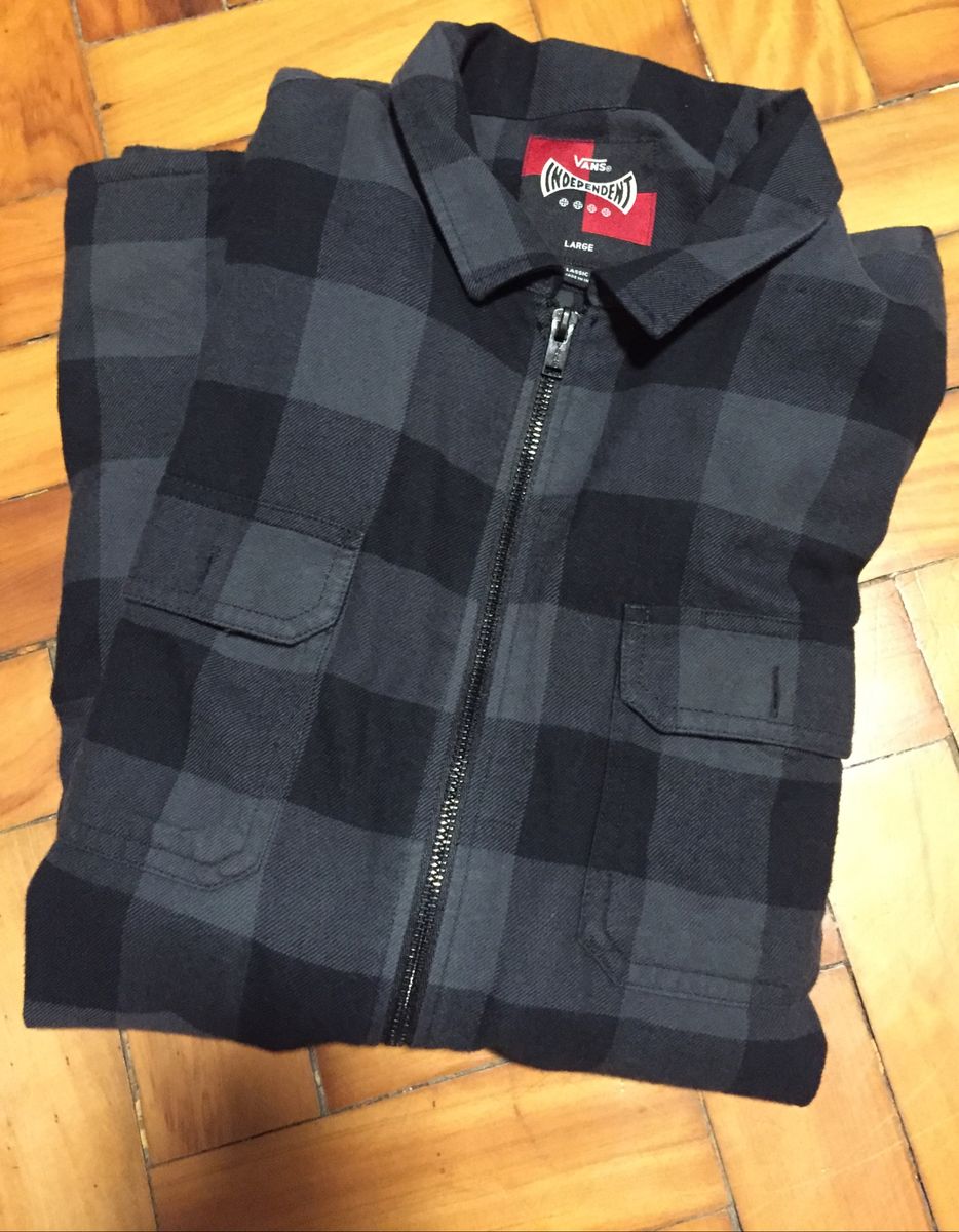 camiseta vans independent