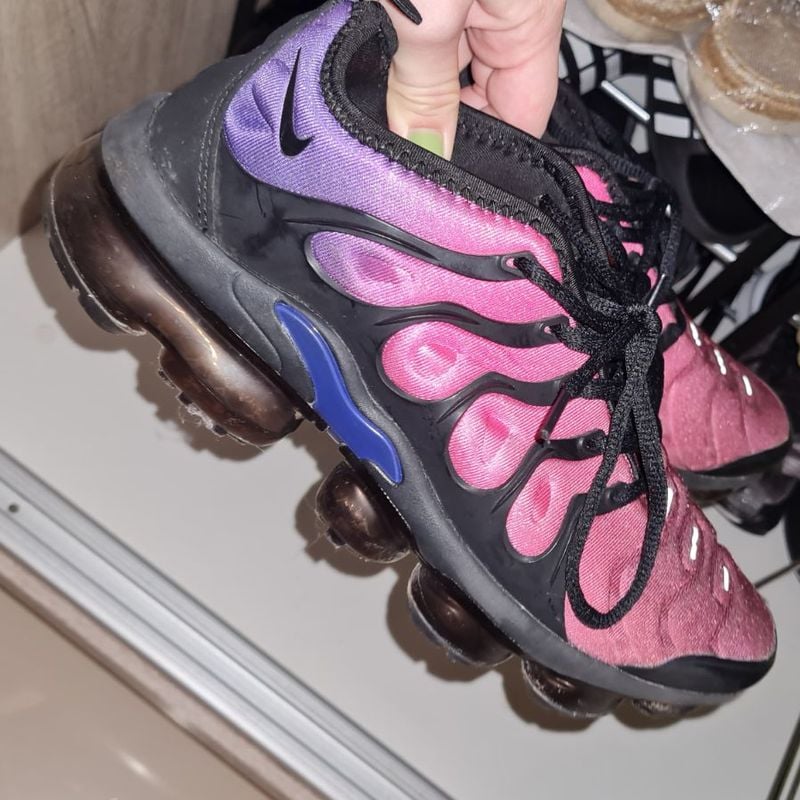 Vapormax plus hot sale feminino roxo