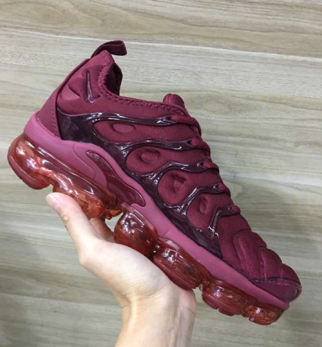 Vapormax vinho store