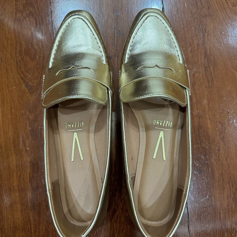 Vende-Se Mocassim Vizzano Feminino Metalizado Vizzano Usado