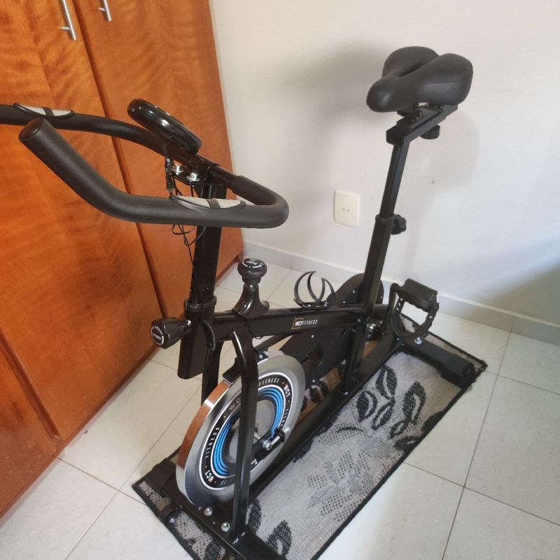 Bicicleta Ergométrica  Móvel p/ Casa Wct Fitness Usado 92108517