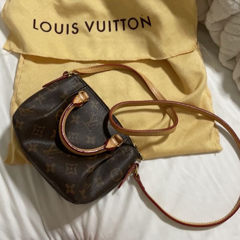 Louis vuitton bolsa discount pequeña