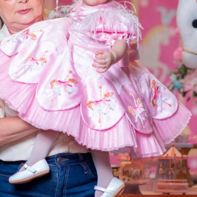Vendo Vestido Infantil Tema Carrossel Aninho Feito A Mao Usado