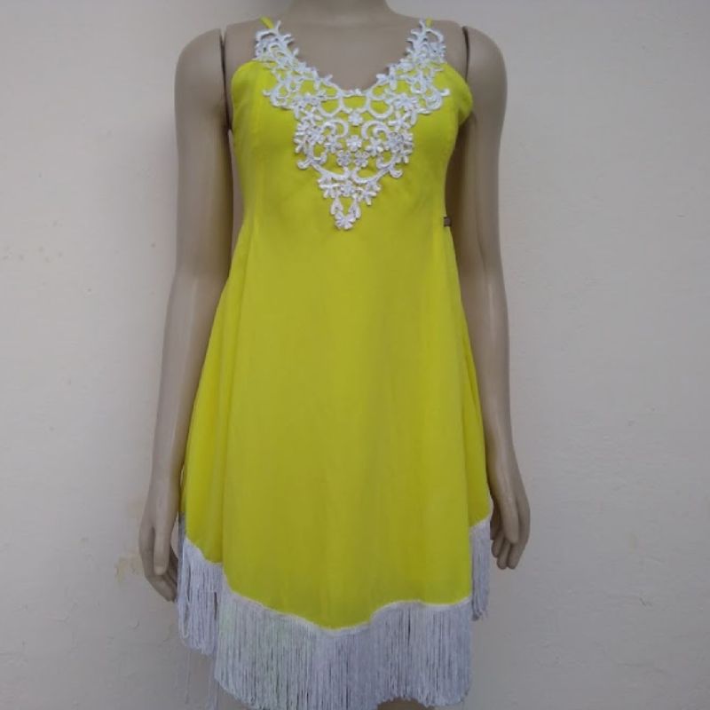 Legue store com vestido