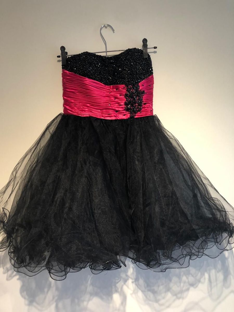 vestido de 15 anos preto com rosa