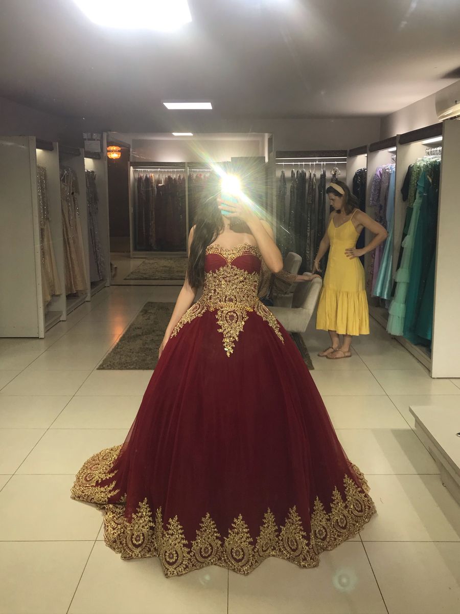 vestidos de 15 anos vermelho com dourado