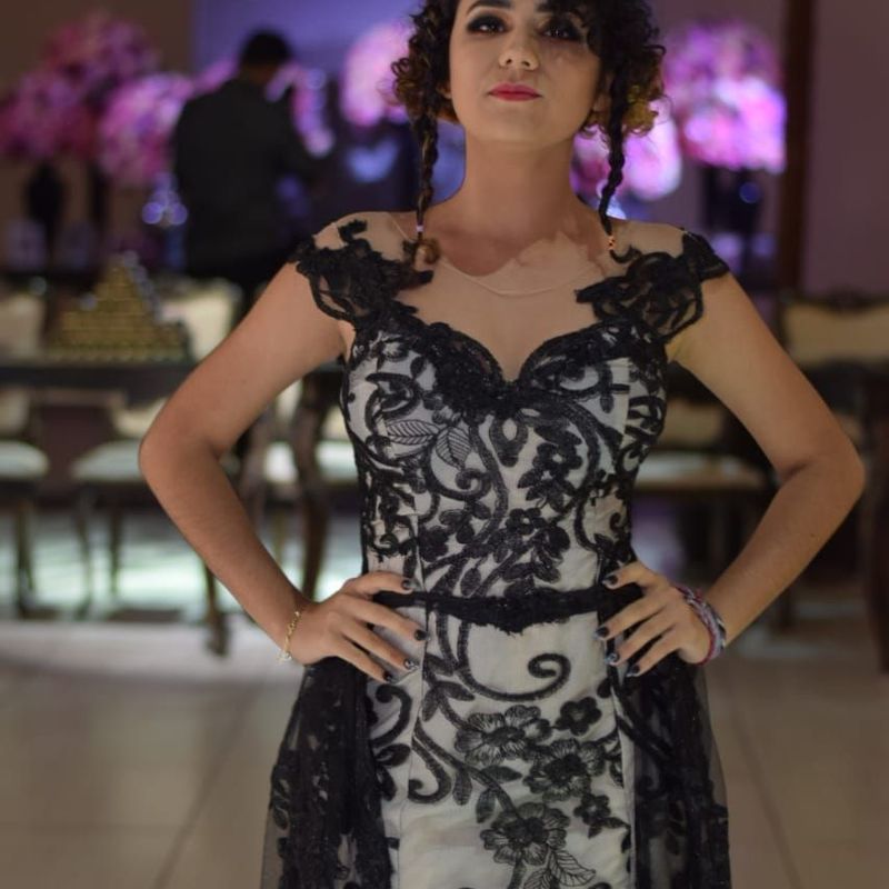 Vestido em 1, Longo de Festa, Renda Arabesco, Preto Foro Pérola
