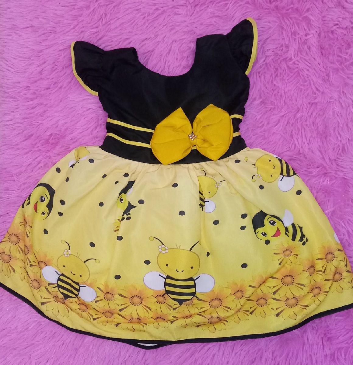 vestido tema abelhinha