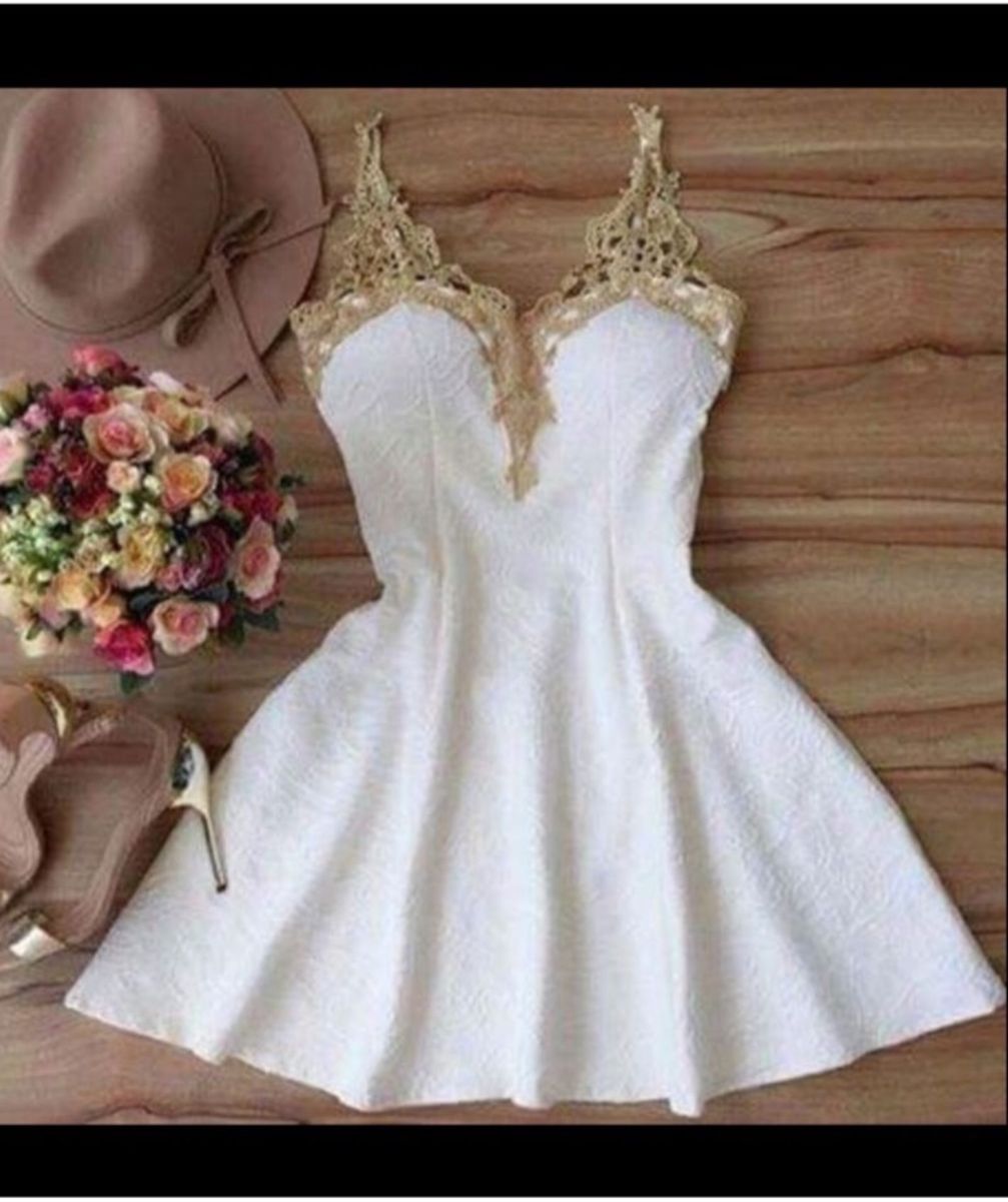 vestido acinturado e rodado