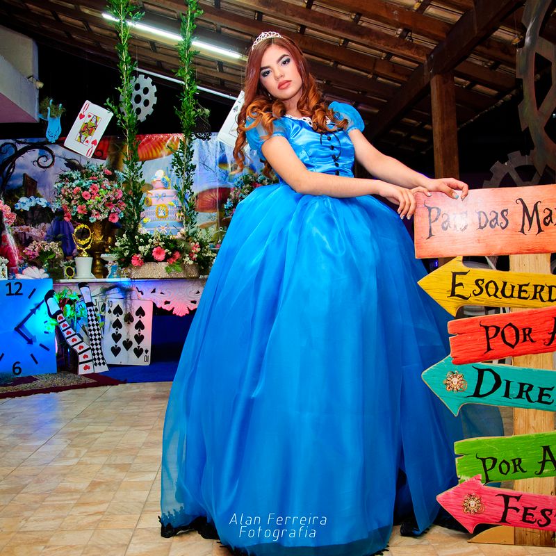 Festa Alice Vestido Alice No Pais Das Maravilhas 15 Anos Fantasia