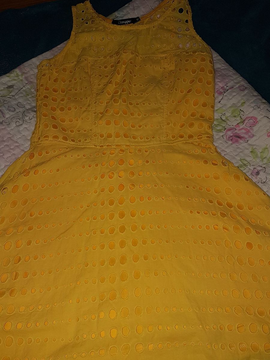 vestido laise amarelo