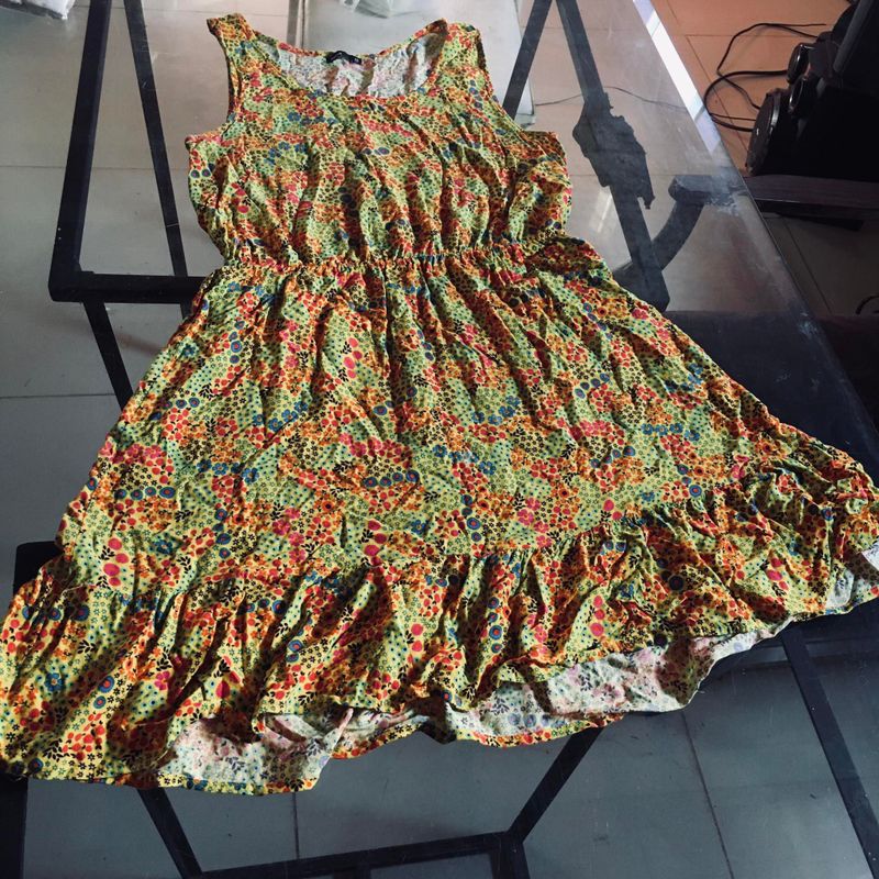 Vestido store amarelo marisa