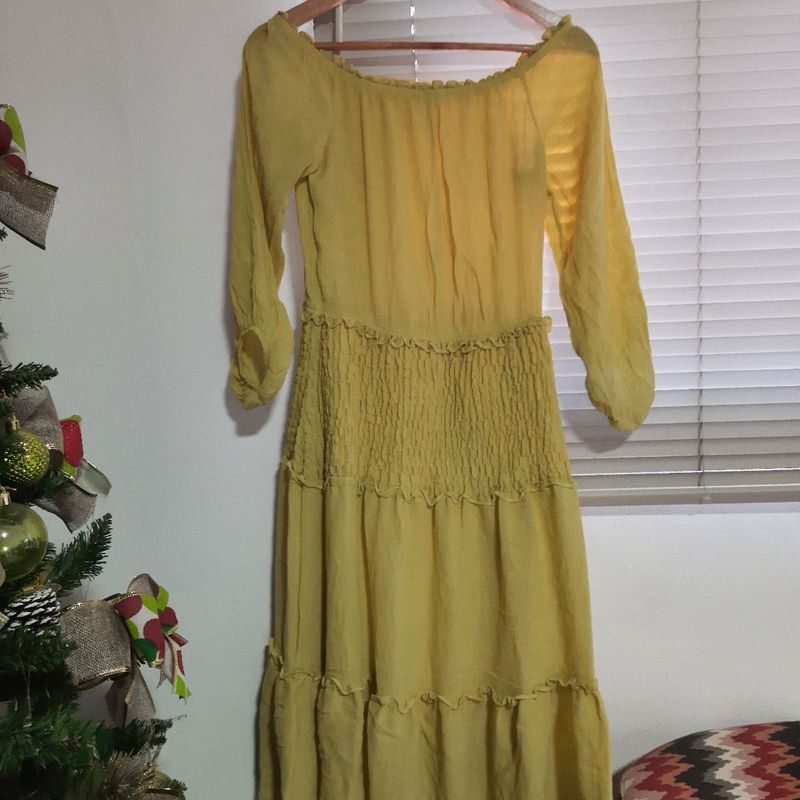 Vestido best sale amarelo ocre