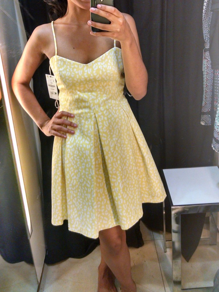 vestido amarelo zara