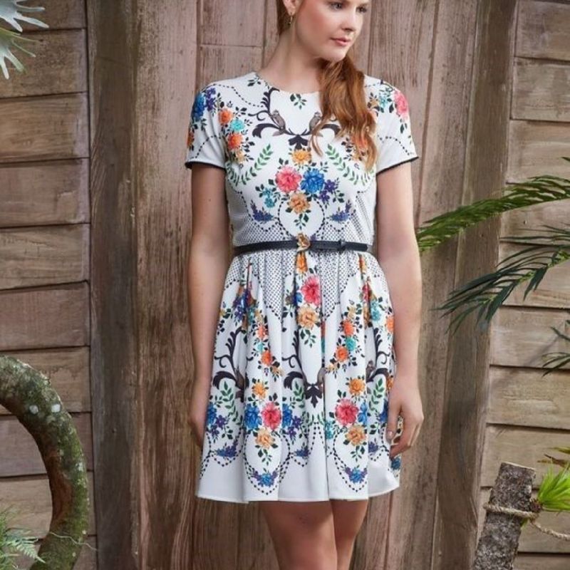 Vestido best sale folhinhas antix