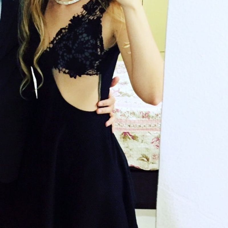 Vestido 2024 preto arrumado