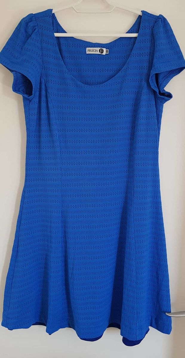 vestido azul em tecido furadinho com forro - vestidos felicia