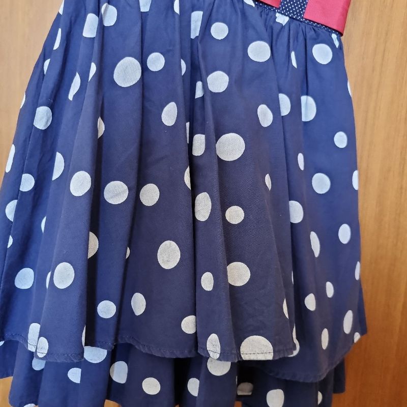 Vestido azul com bolinhas sales brancas