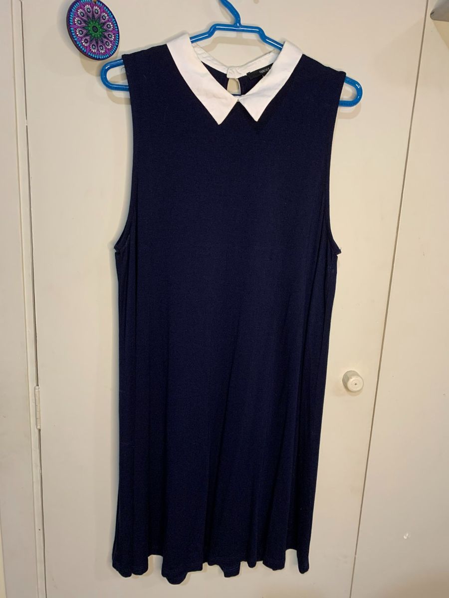 Vestido preto gola branca best sale forever 21