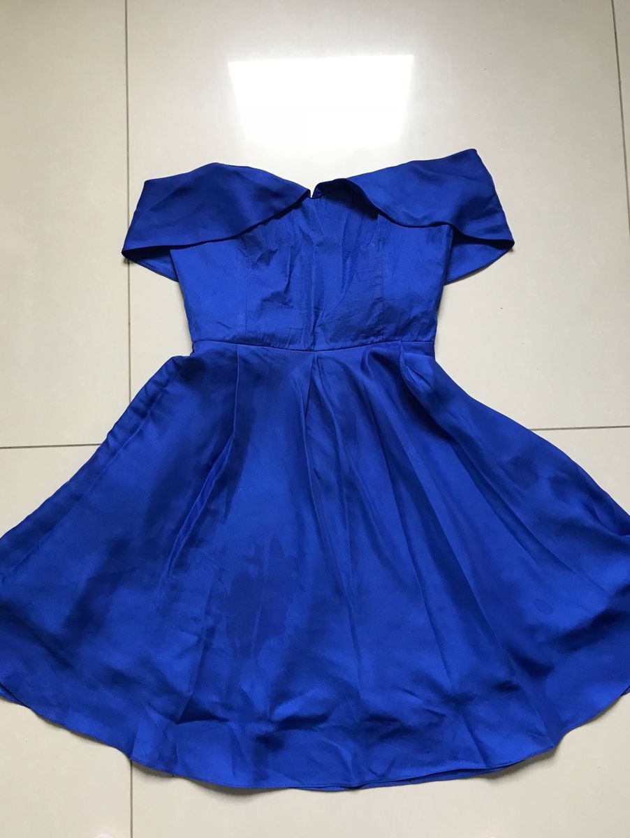 vestido azul royal curto