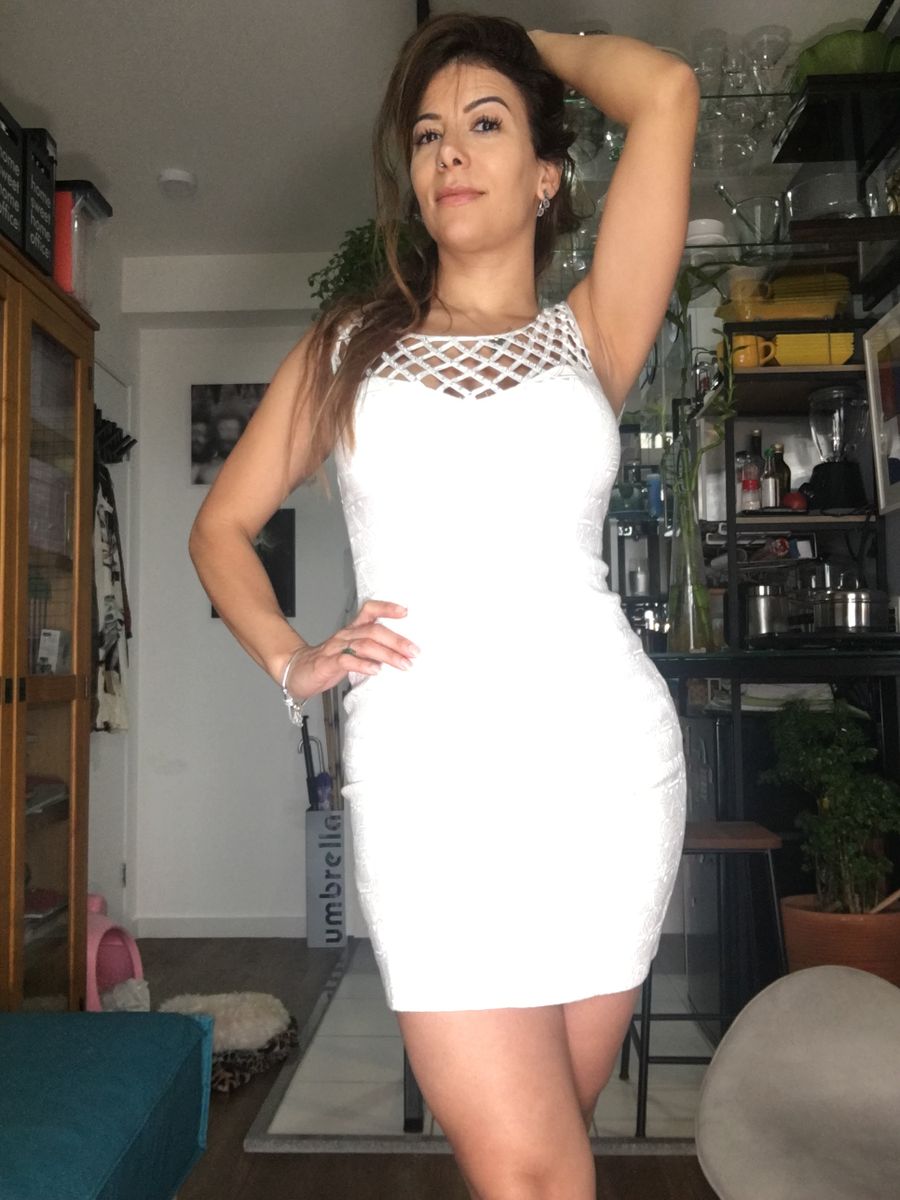 Vestido branco hot sale com pedras