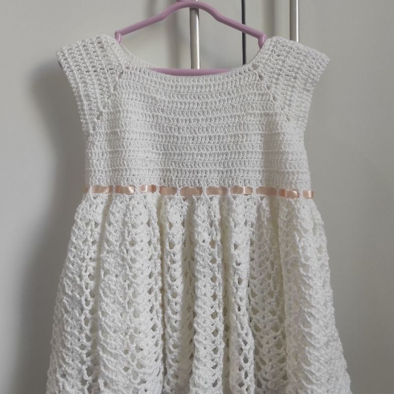 Vestido branco best sale de crochê infantil