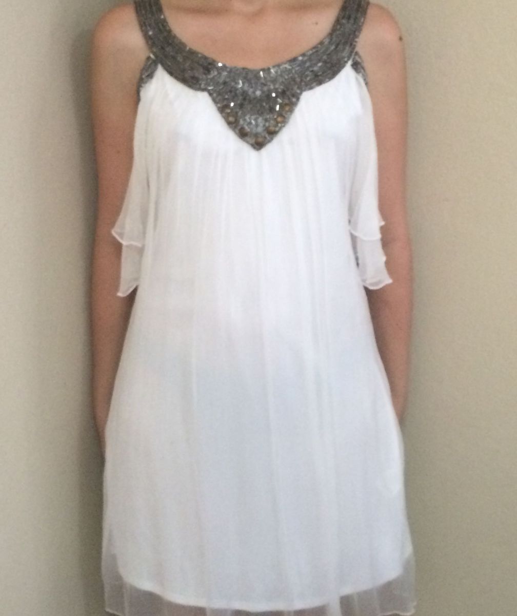 vestido branco com prata