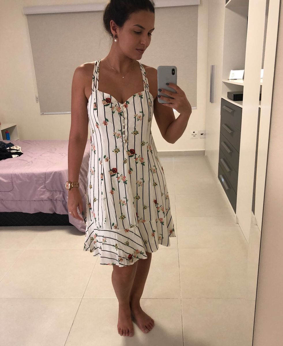 vestido branco estampado