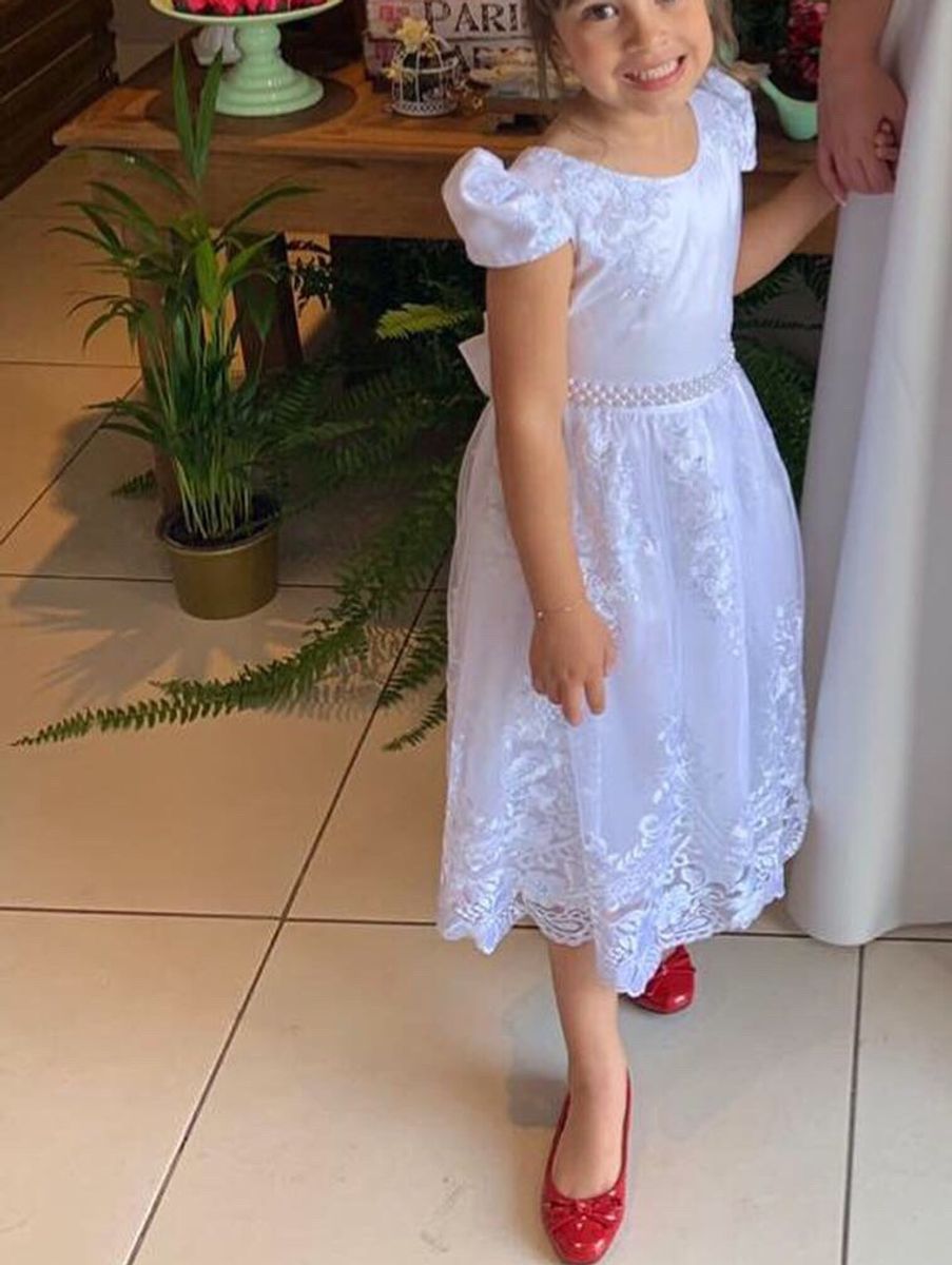 Vestido branco store de renda infantil