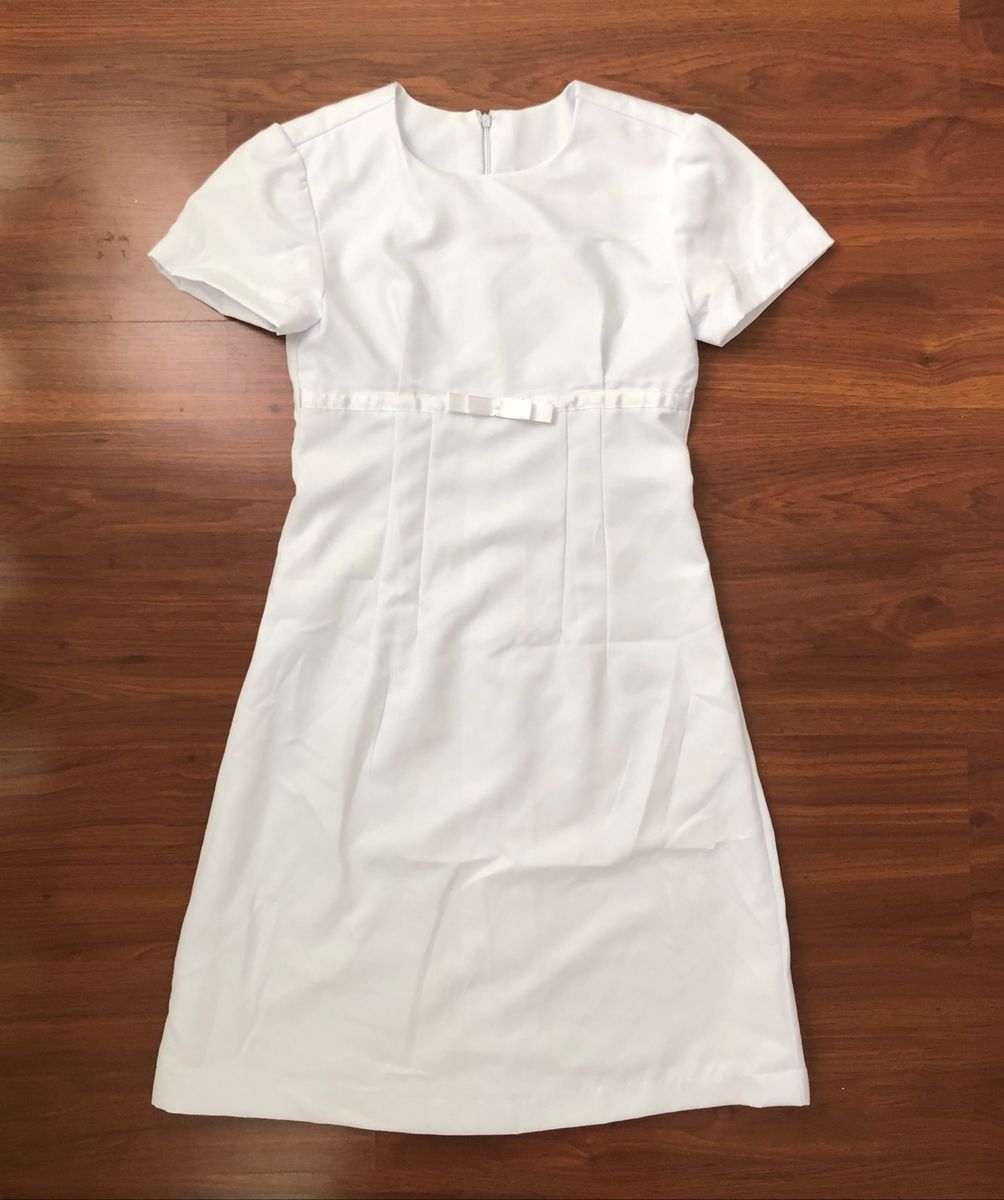 vestido branco de primeira comunhão