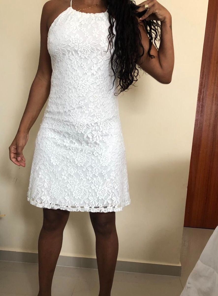 vestido branco na marisa